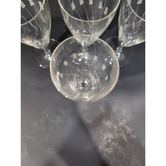 Art Deco Clear Glass Cocktail Goblets, Set of 4 Etched Glasses, Vintage Glasses - Picture 6 of 9